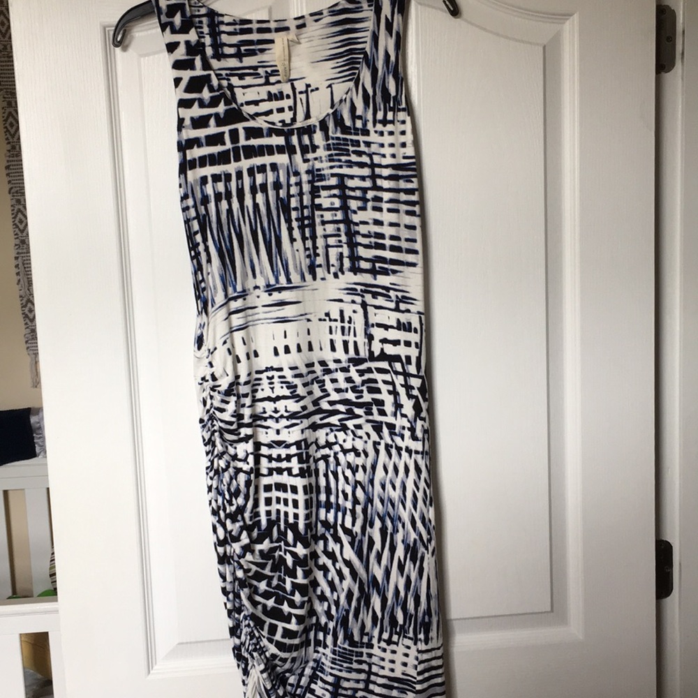 Beautiful dress by ènvi: an innocent desire.